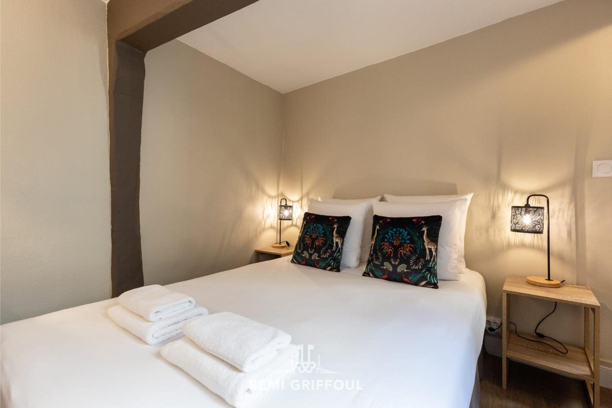Emeraude Cozy Nest 3 Heart Of Historic District 2 Guests 翁弗勒尔 外观 照片